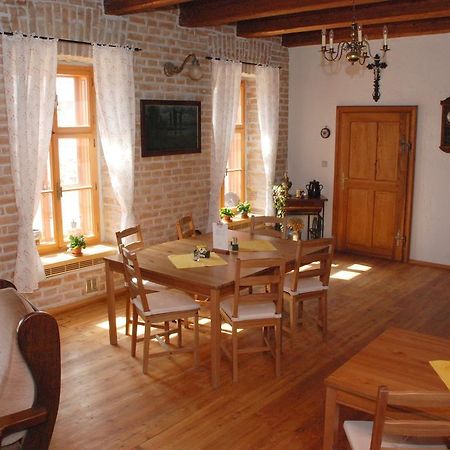 Rekreacni Areal Dvur Honetice酒店 外观 照片